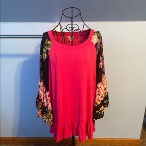 The Pioneer Woman Pink Ruffled 3/4 Sleeve Tunic EUC